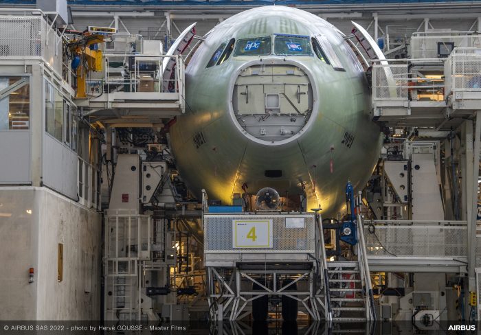 On-demand Webinar Simulation Digital Twins and Asset Management – Airbus and Cosmo Tech